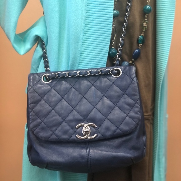 chanel purse blue